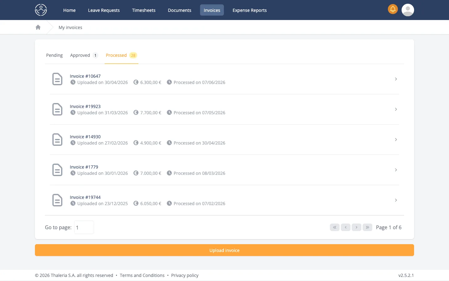 Invoices list with pending, approved and processed tabs